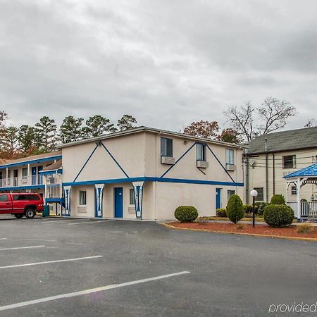 Rodeway Inn Parkway Galloway Exterior foto